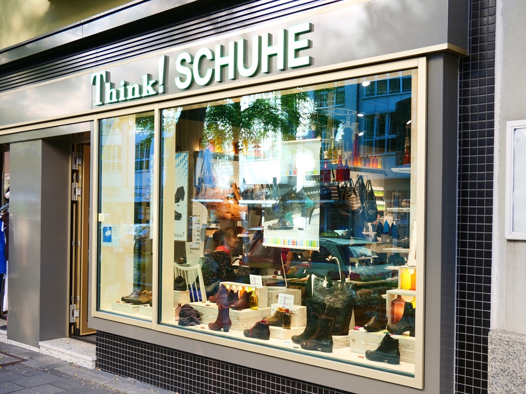 Think!Store München